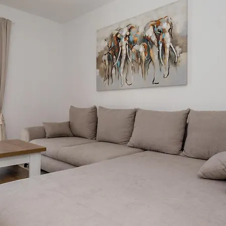 Appartamento Peaceful Haven Near The Sea-apartments Torlak Rab