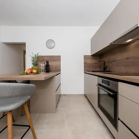 Peaceful Haven Near The Sea-apartments Torlak Rab Apartman