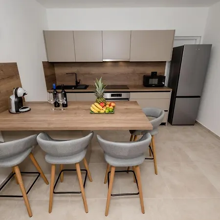 Apartment Peaceful Haven Near The Sea-apartments Torlak Rab
